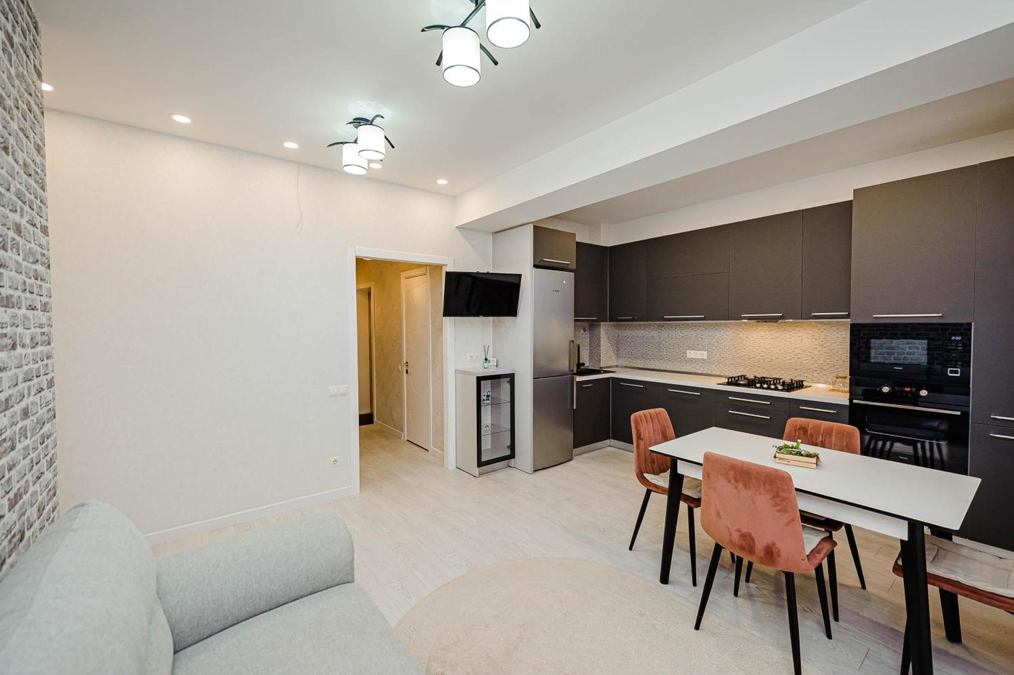 Appartamento Elegant Escape In Chisinau! Esterno foto